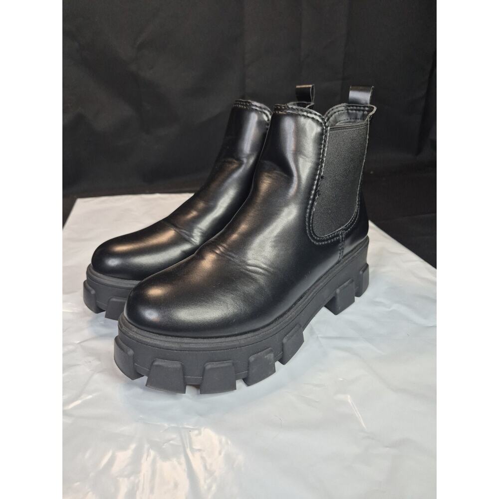 Circus by Sam Edelman Darielle Black Lug Sole Platform Chelsea Boots Sz 10 Woman - Picture 7 of 12